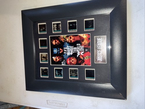 Justice League Authentic 35mm Movie Film Cell 8x10 mattiertes Display - mit Echtheitszertifikat - Bild 1 von 11