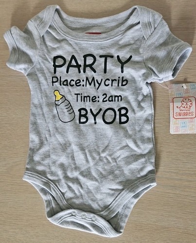 Lote de ropa para niños 6-9 meses (5) una pieza (1) traje de tiburón con botines - Imagen 11 de 19