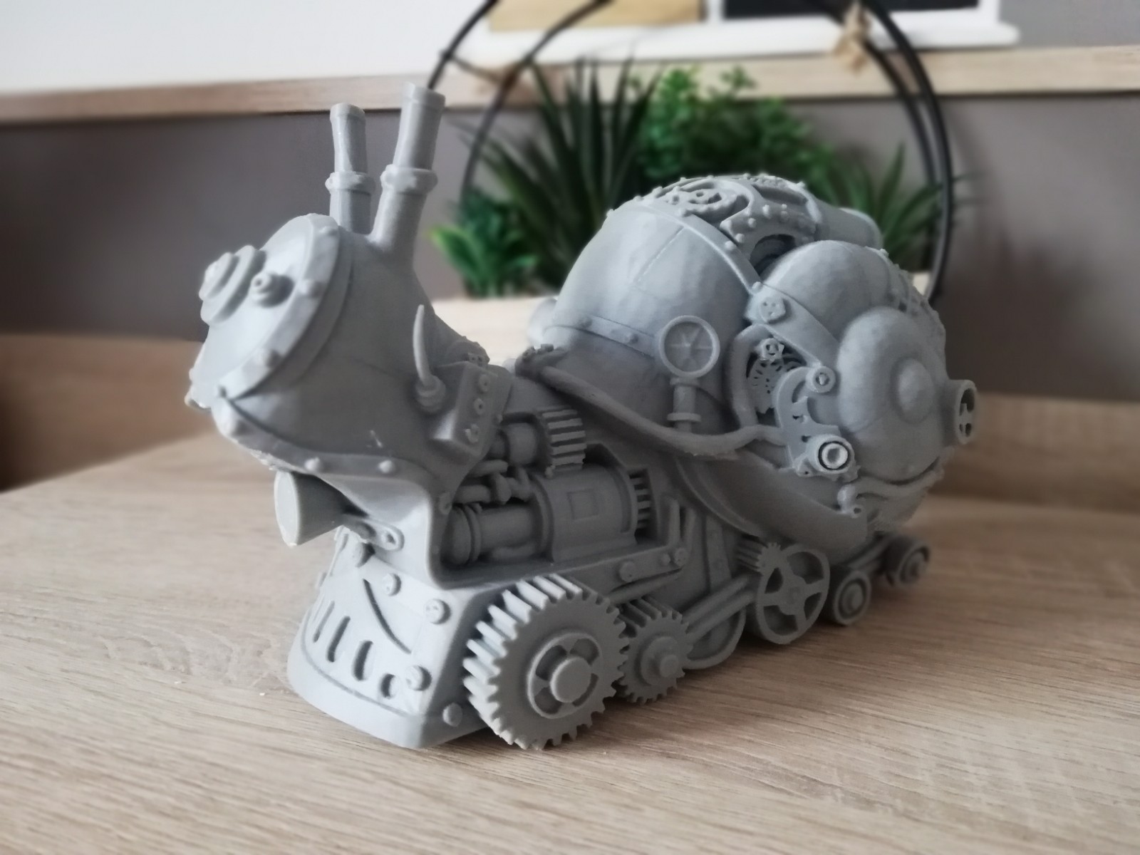 Escargot steampunk 20 cm pour transformer une decoration interieure trop banale