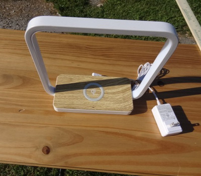 AIG 100 LED Wireless Charging Lamp With Power Cord