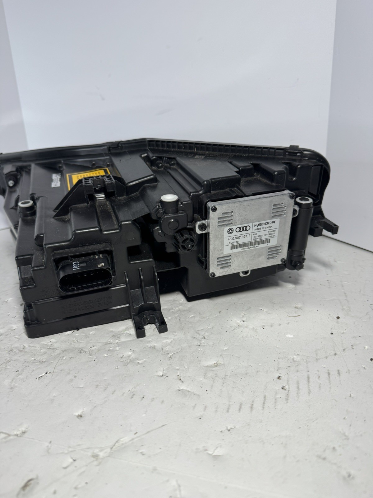 2017-2023 Audi R8 Headlight Laser Right Side OEM Complete used