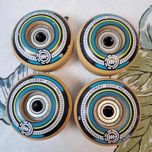 Element 52mm 95A Skateboard Wheels Hatched Green & Yellow Full Set w Bearings - Picture 2 of 14
