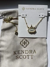 ✨Kendra Scott Disney Elisa Princess Short Gold Pendant in Ivory Mother-of-Pearl✨