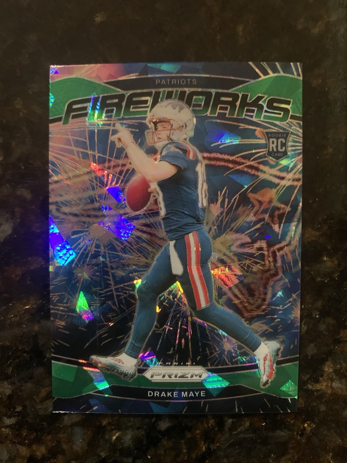 2024 Panini Prizm Drake Maye Fireworks Green Cracked Ice #22 RC Patriots MVP