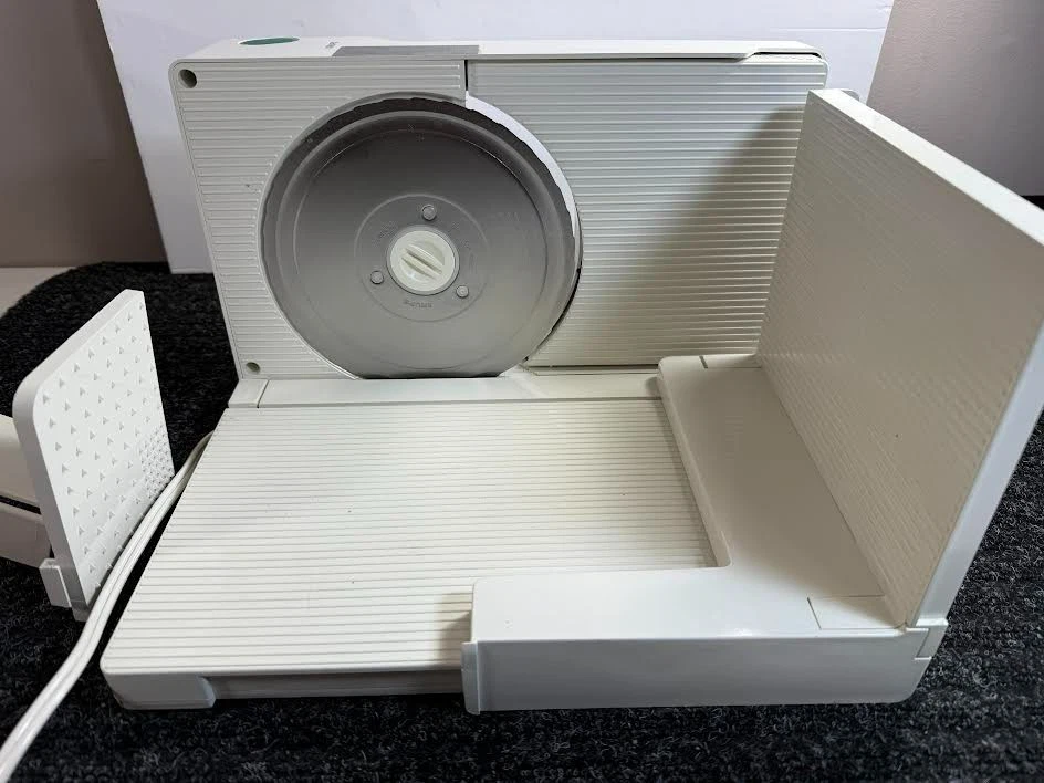 KRUPS Universal l スライサー KRUPS Universal l スライサー Krups Plastic Electric Kitchen