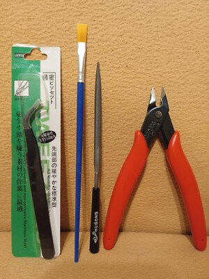 Set of modeling tools - Professional nippers, tweezers, file and brush