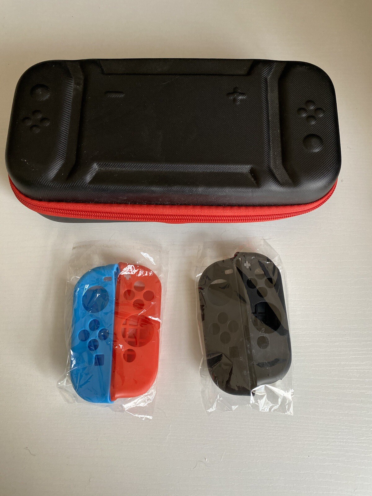 Nintendo Switch Travel Carrying Case Black Soft - With Joy Stick Covers-image