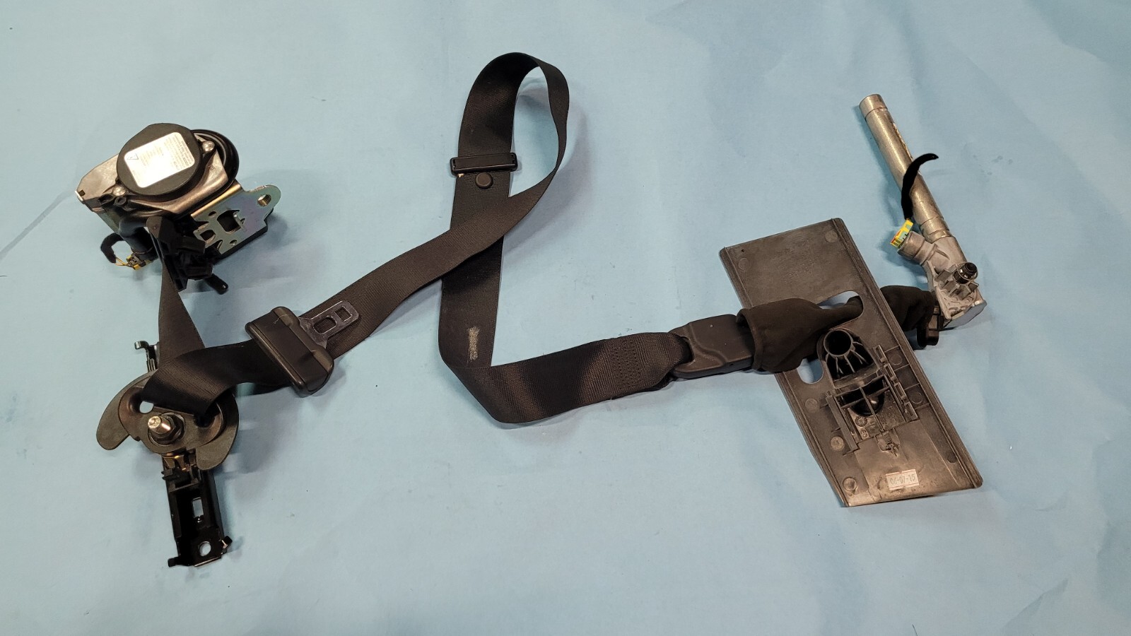2014-2020 Maserati Ghibli Right Front Passenger Seat Belt & Retractor 627069500