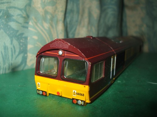 LIMA CLASS 66 EWS ROTE LOK NUR GEHÄUSE - 66068 | Zustand: Used