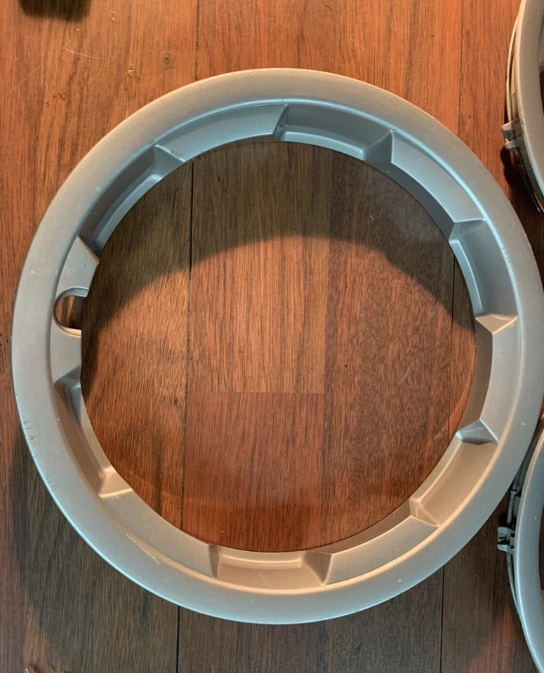 Genuine VW 14 x 6 inch Steel wheel TRIM RING Jetta Golf Mk2 Mk1 Audi 100 Passat - Image 3 of 4