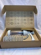 The Pampered Chef Cookie Press #1525 With 16 Discs Original Box Complete OpenBox