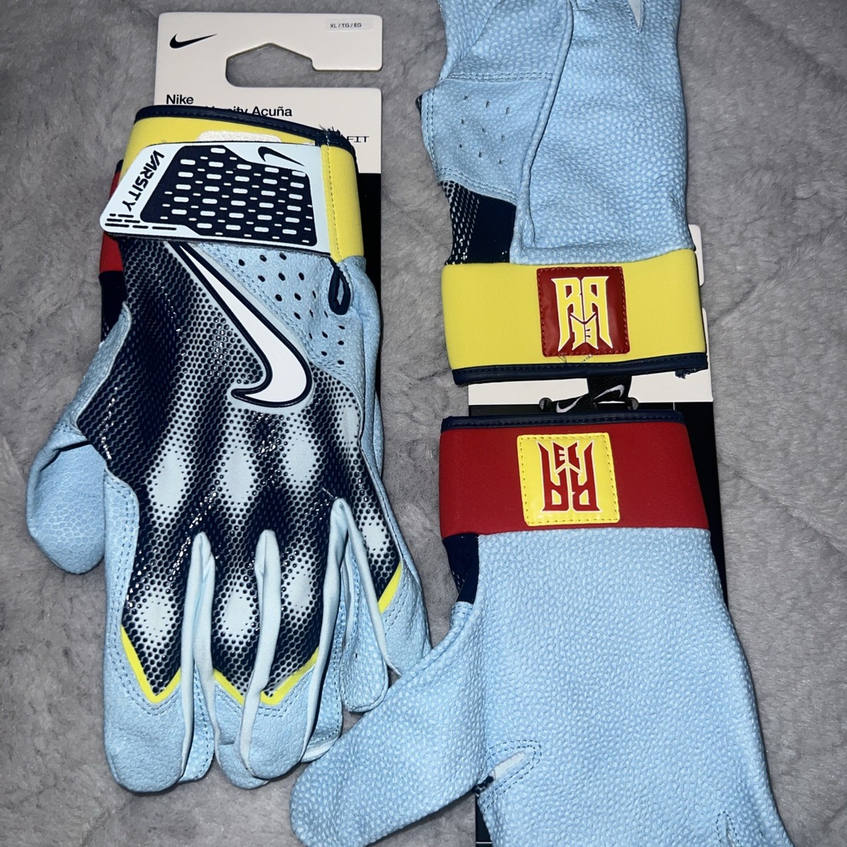 NIKE Alpha Varsity アクーニャJrモデル XSサイズ バッテ NIKE Alpha Varsity アクーニャJrモデル XSサイズ バッテ