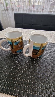 2 Tassen, Mug der Fundacio Gala-Salvador Dali