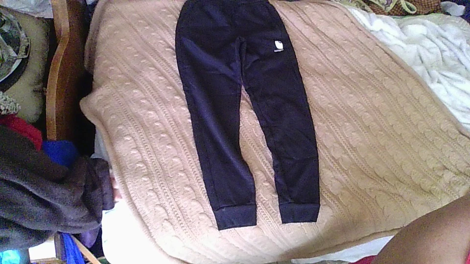 Pantalones deportivos Carhartt juveniles talla 12 (24 cintura x 26 entrepierna) negros 2 bolsillos jogger Foto 2 de 4