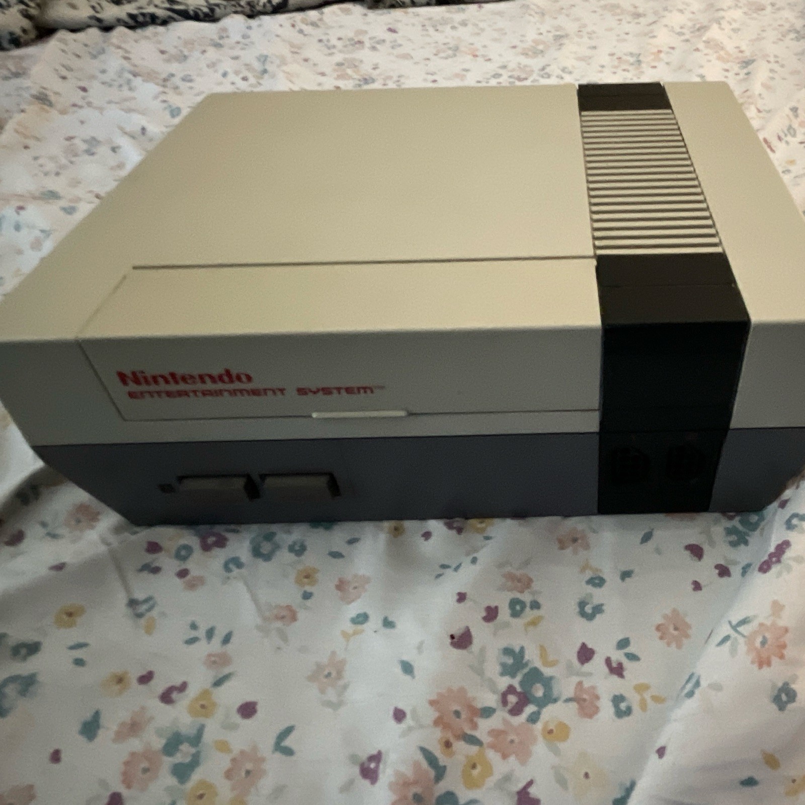 Nintendo NES Entertainment System Home Console Gray Composite/RF w/ RF Switch