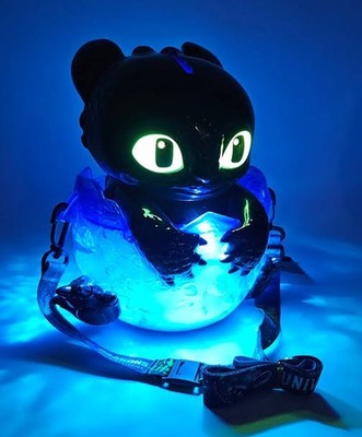 DreamWorks Toothless Light-Up Collectible Figure How to Train Your Dragon