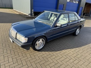 Mercedes Benz 190 E 2.6 blau Lack neu