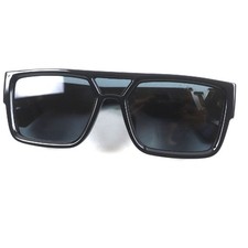 Excellent condition LOUIS VUITTON 2023 model Z2062E LV Sleek Square Sunglasses B