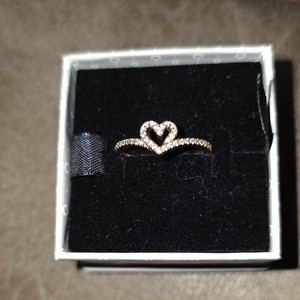 Authentic Pandora Rose Gold Plated 14k Sparkling Wishbone Heart Ring Size 7.5