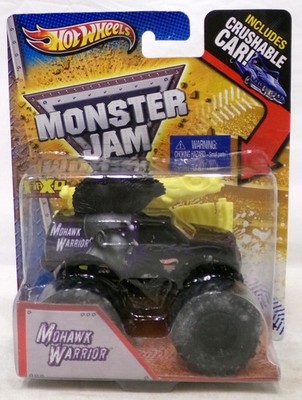 2013 Hot Wheels Monster Jam Mohawk Warrior 1/64 Maßstab Truck Mit Crushable Auto