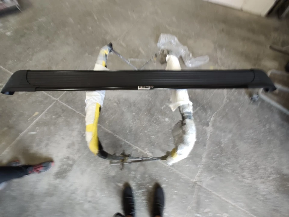 Tahoe 2013 estribo nuevo en caja original con el que venía. Foto 4 de 4