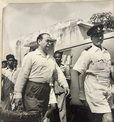 Press Photo Man Held In Colombo For Killing  Graeme Thorne