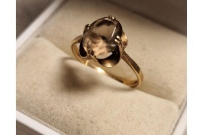 eleganter Ring 9 kt Gold & Rauchtopas, 2 g & Größe M