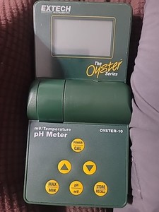THE OYSTER 10 SERIES pH/mV EXTECH INSTRUMENTS TEMPERATURE METER