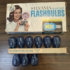 Vintage Sylvania Blue Dot M3B Blue Flashbulbs - Open Box 9ct - NOS