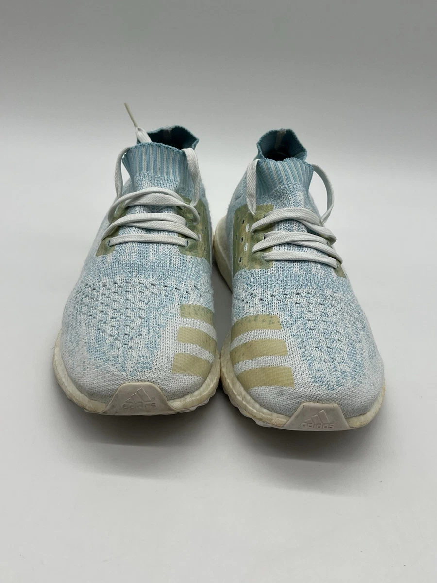 adidas gazelle silver green womens adidas Ultraboost 22 Running Shoe main image 0