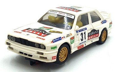 Matchbox SCX 1/32 Scale Slot Car 83970.20 - F1 BMW M3 ''Radiant'' #31