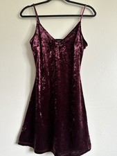 FOREVER 21 Burgundy Velvet Slip Mini Dress V-Neck Strappy Sleeveless Size S