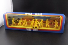 VINTAGE 1980's MEHANOTEHNIKA WILD WEST 50mm PLASTIC COWBOYS BOXED OLD STOCK