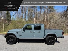 2024 Jeep Gladiator Nighthawk Body Color Hard Top