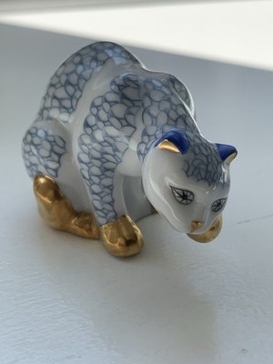 Vintage The Franklin Mint 1988 Curio Cabinet Cats Herend Porcelain Cat Figurine