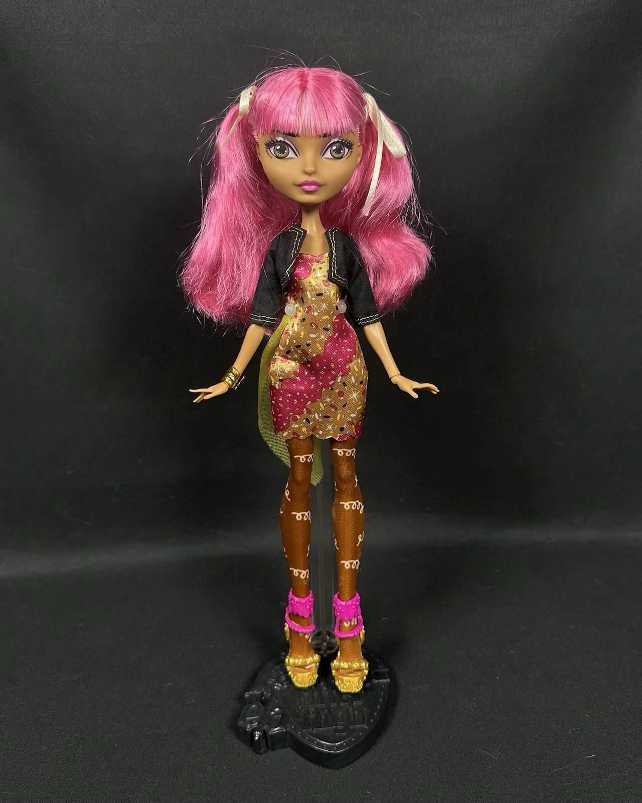 Ever After High Ginger Breadhouse Signature Doll INCOMPLETE