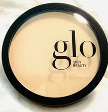 GLO SKIN BEAUTY PRESSED BASE HONEY DARK FULL SIZE! (BRICK CONTAINER)