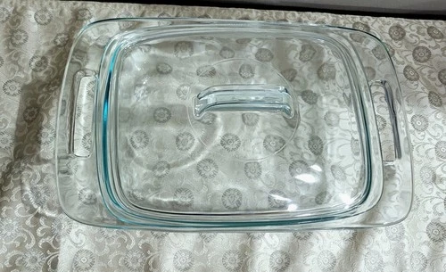 PYREX VTG BLUE TINT GLASS 2QT 1.9L  OBLONG DISH 9x7 W HANDLES LID USA C024 05 11
