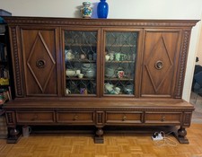 Wohnzimmerschrank alter Schule  aus Nussbaum (1930-1950), Zerlegbar