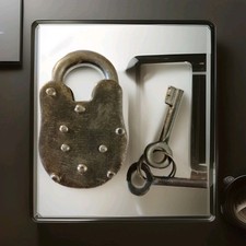 Vintage Cast Iron Padlock With 2 matching Ske...