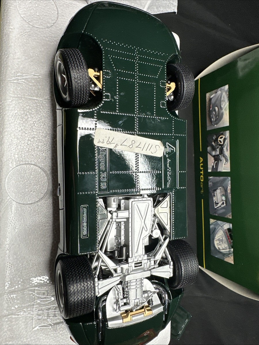 1/18 AUTOart Jaguar XJ 13 GREEN ジャガー 1/18 Jaguar XJ13 Spider 1966 Classic (Green) Resin Model Car