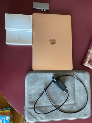MacBook Air 13  Retina 2018, Intel i5, 8GB RAM