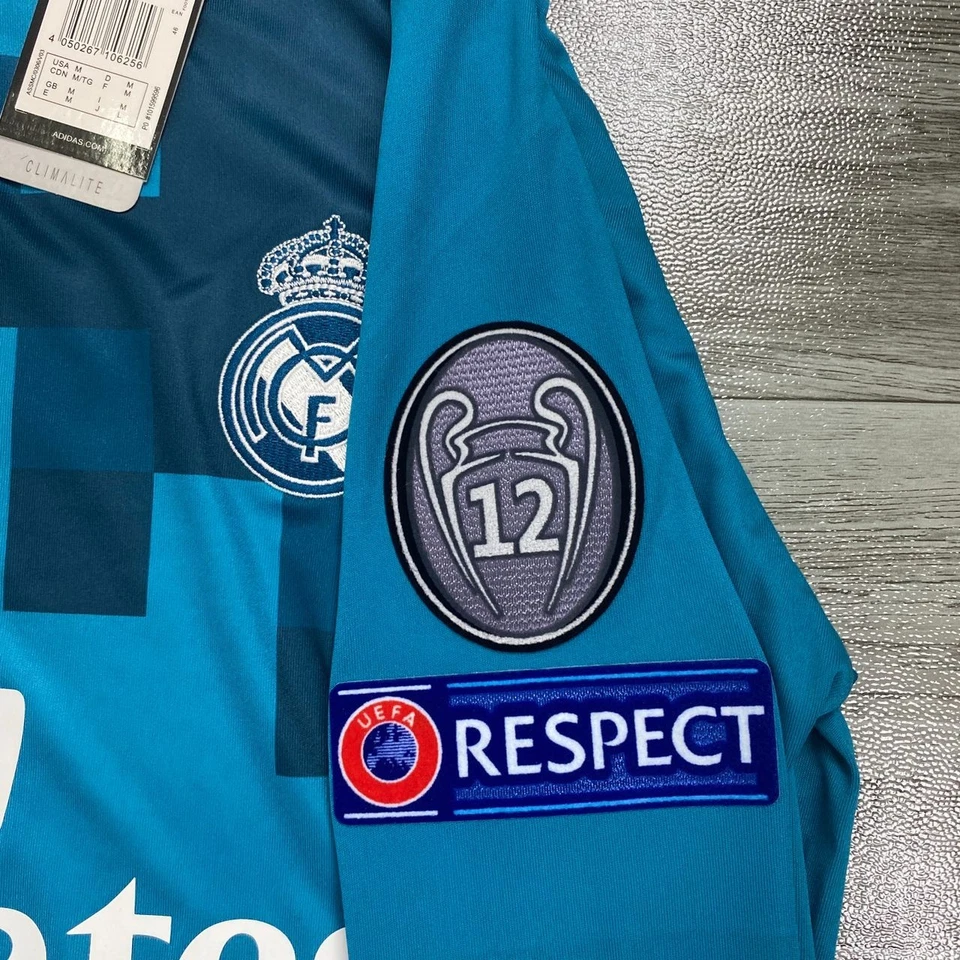 Ronaldo 2017/18 Real Madrid Long Sleeve Jersey - Men’s - Image 4 of 4