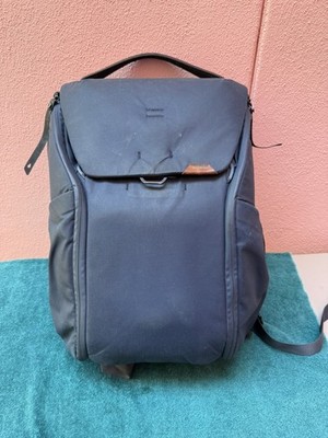 Peak Design everyday backpack 30L - Dirty, Heavily Used - Blue