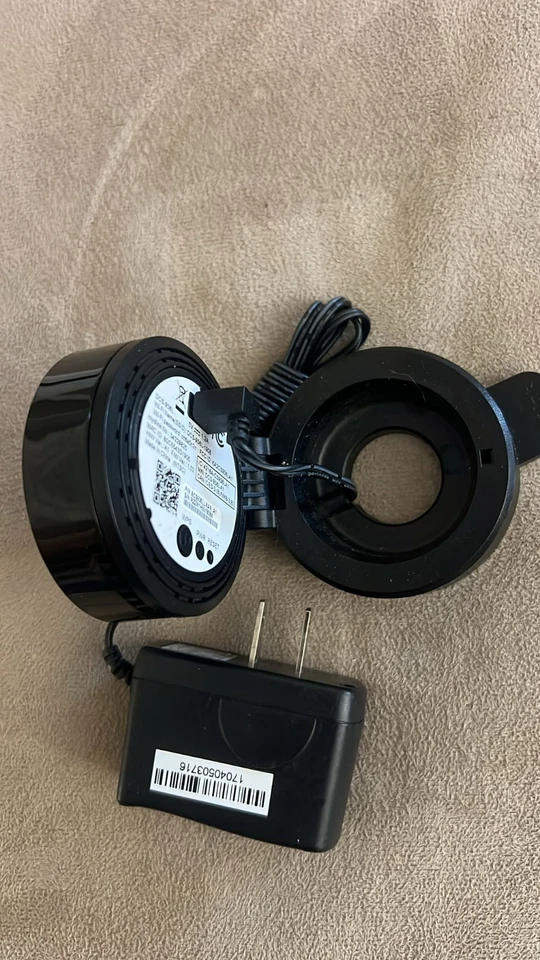 D-Link DCS-936L Security Camera w Stand and AC Power cable included - Image 4 of 4