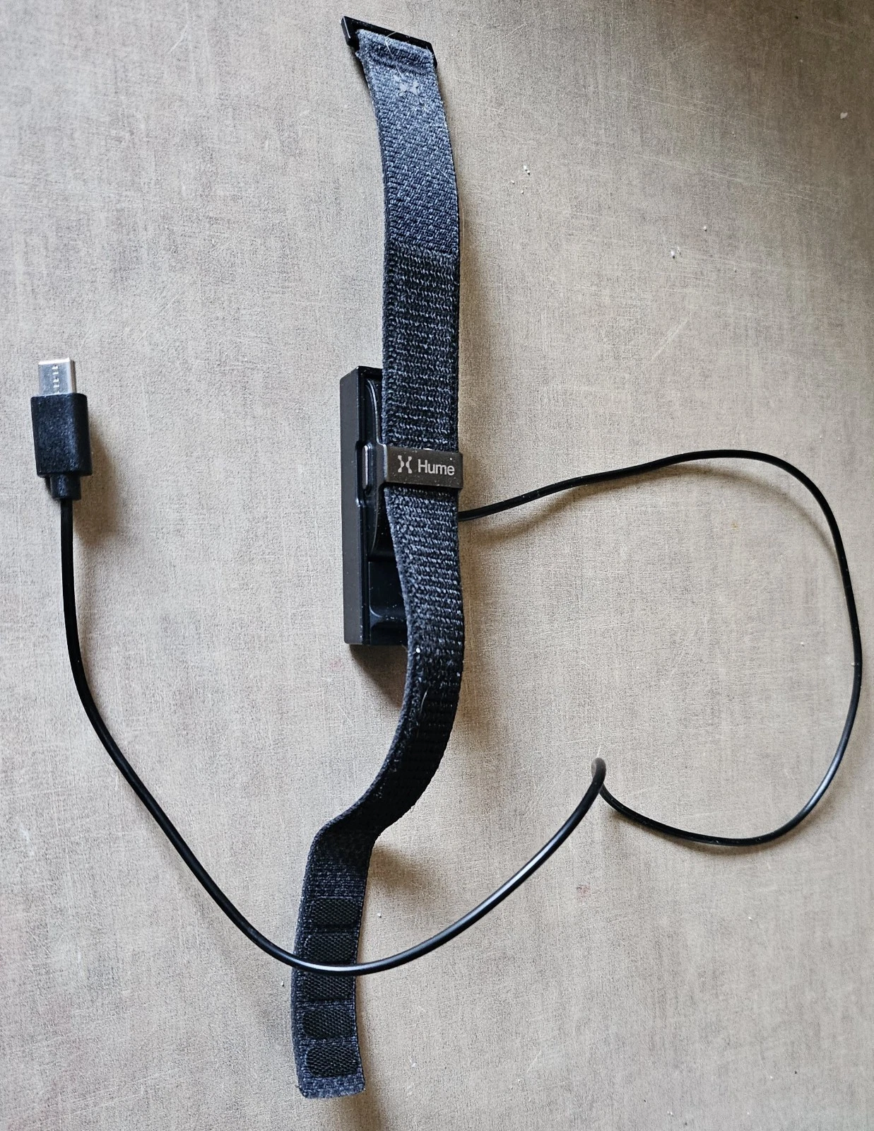 Hume Health Band Fitness and Longevity Tracker, Black, Waterproof, slightly used