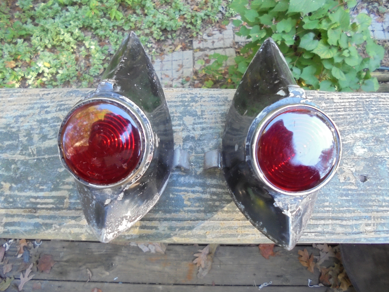 Franay Bentley Mk VI Cabriolet 1947 Joseph Lucas Ltd ST461/1 tail lights