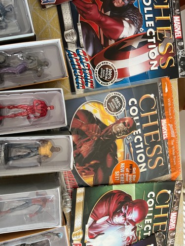 MARVEL CHESS FIGURES JOB LOT 18 PIECES 11 MAGAZINES - Picture 5 of 17