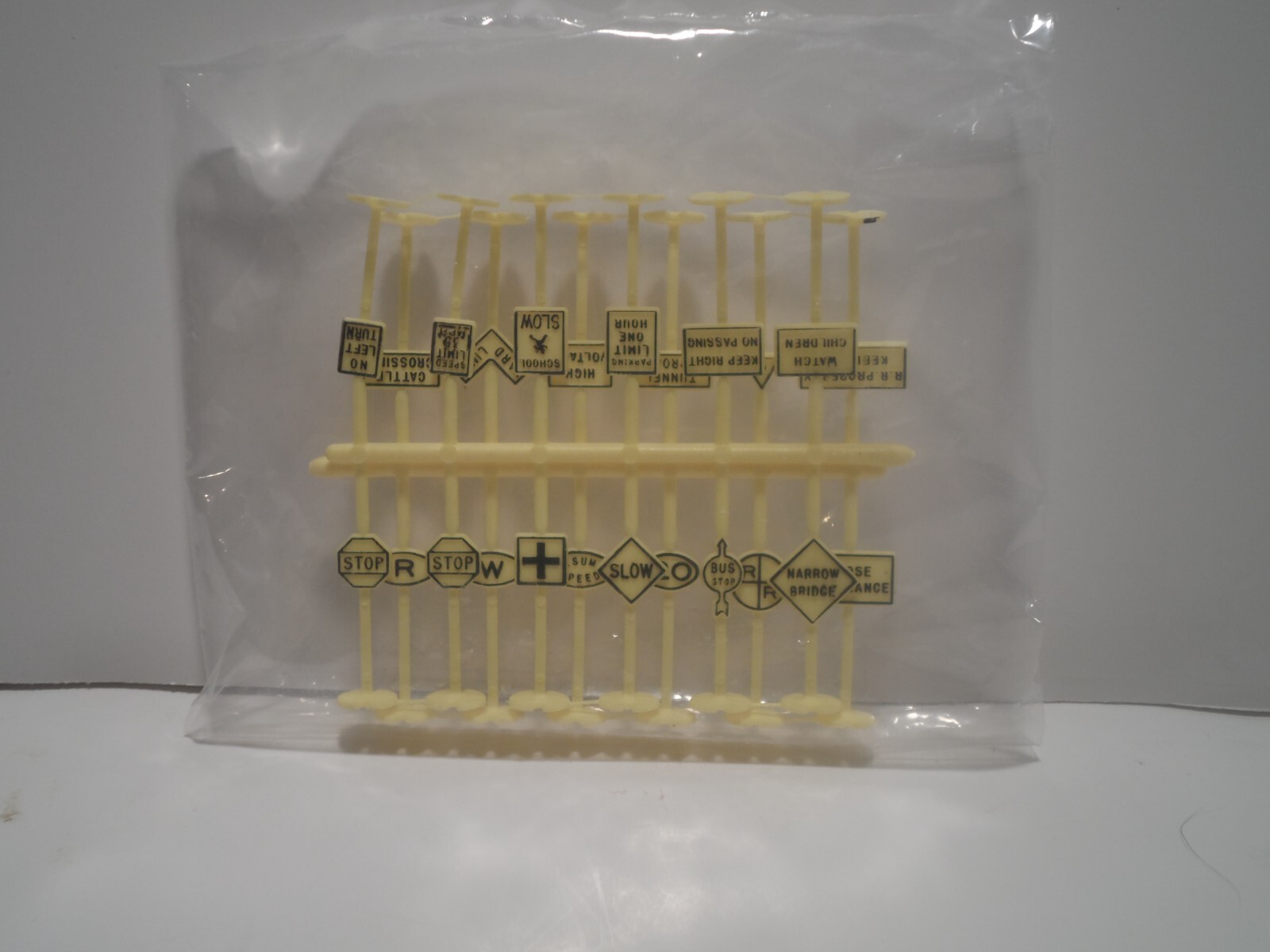 Bachmann HO Scale Train Lot with Accessories. eBay