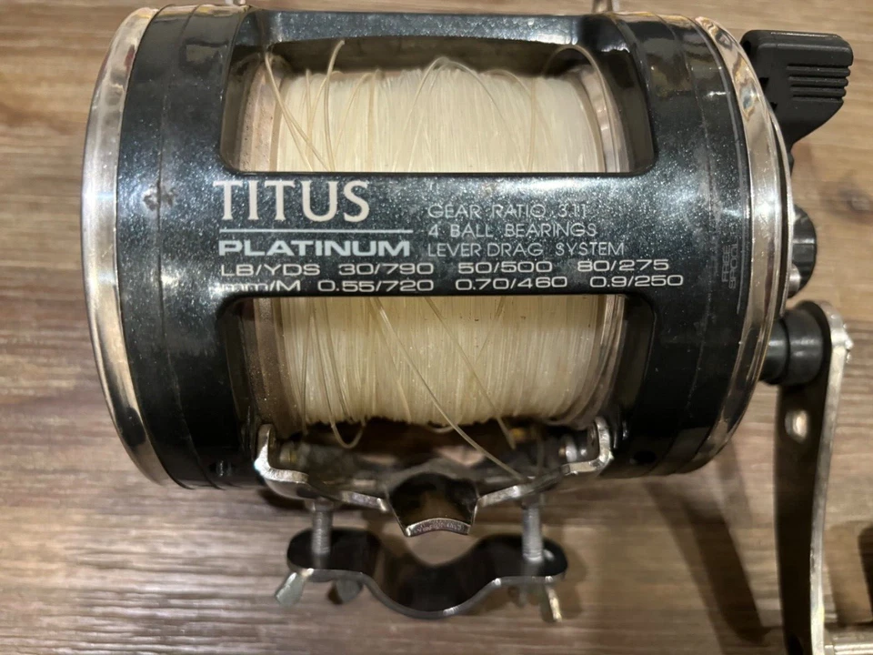 OKUMA Titus Platnium TPLD 90 Conventional Trolling Reel - Imagem 2 de 4